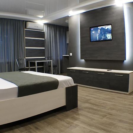 קריבוי רוג Двухкомнатный Люкс Центр Металлургов 19 Kr Apartments מראה חיצוני תמונה