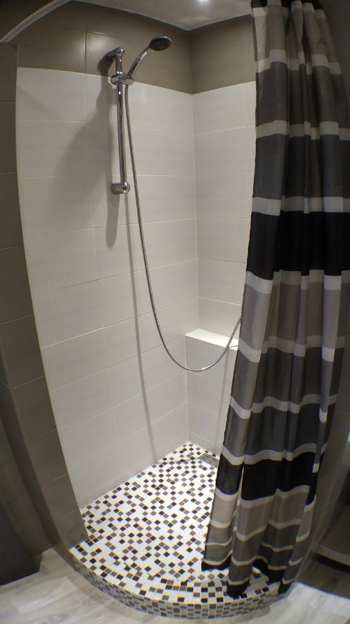 קריבוי רוג Двухкомнатный Люкс Центр Металлургов 19 Kr Apartments מראה חיצוני תמונה