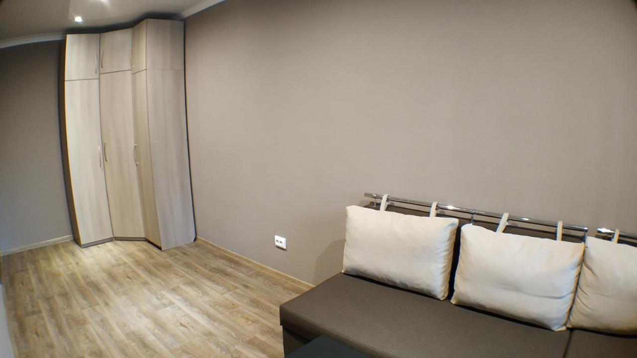 קריבוי רוג Двухкомнатный Люкс Центр Металлургов 19 Kr Apartments מראה חיצוני תמונה